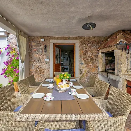 Grmanski Dvori Nyaraló