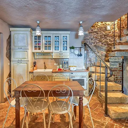 Casa de Férias Grmanski Dvori *